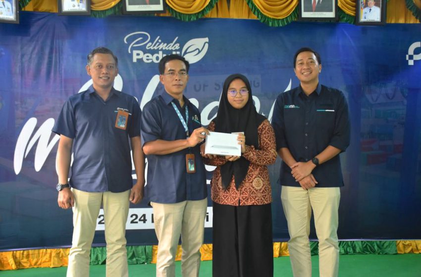  Sukseskan Bakti BUMN Untuk Indonesia, Pelindo Mengajar Goes To SMAN 7 Banjarmasin