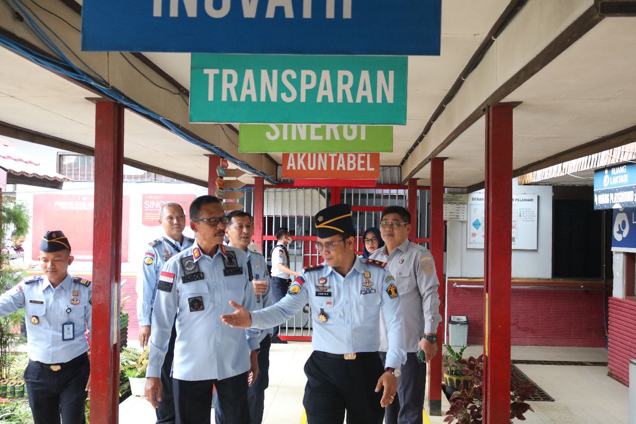 Kunjungi Rutan Pelaihari, Faisol Ali Beri Penguatan Bagi Jajaran Petugas