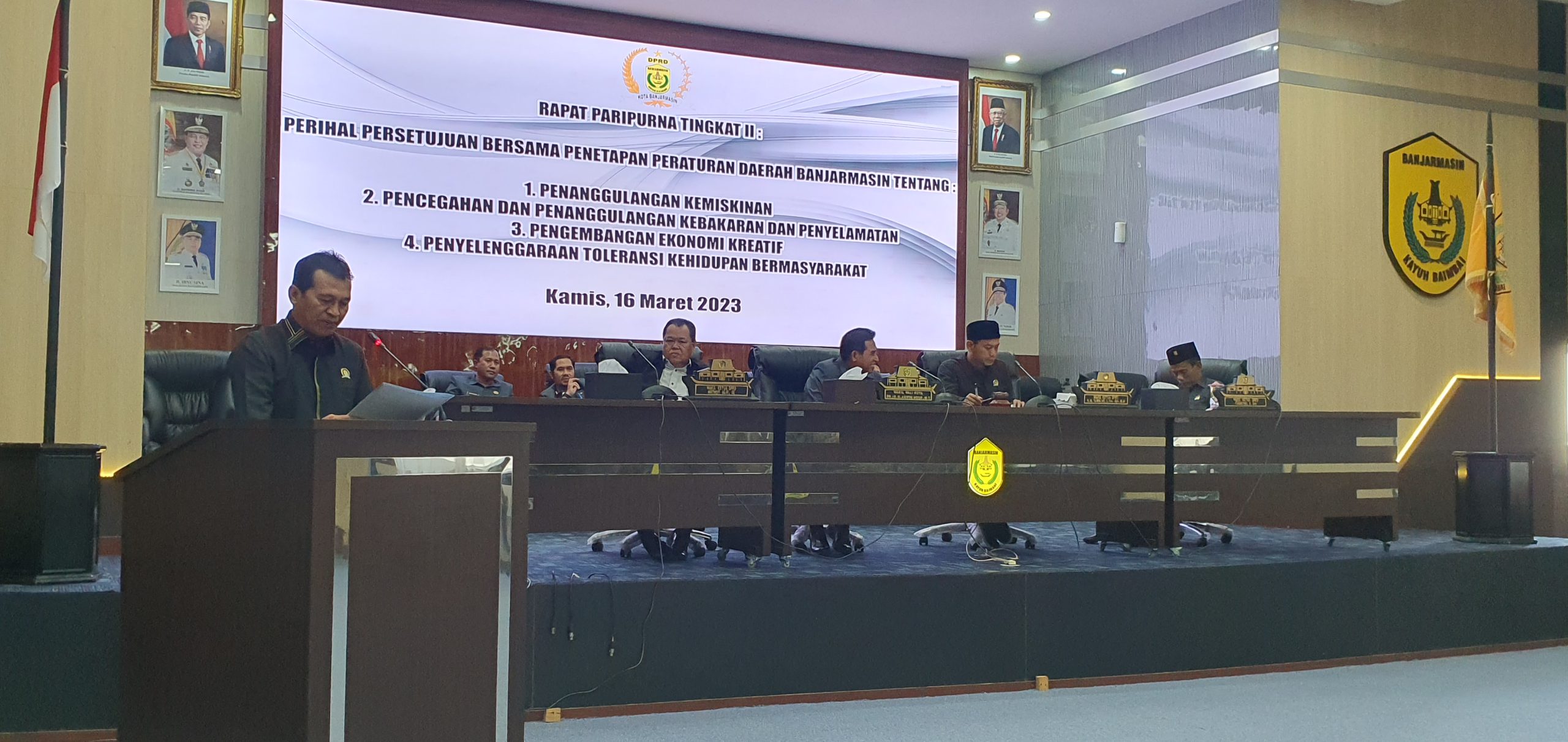 DPRD Banjarmasin Sahkan 4 Raperda Jadi Perda