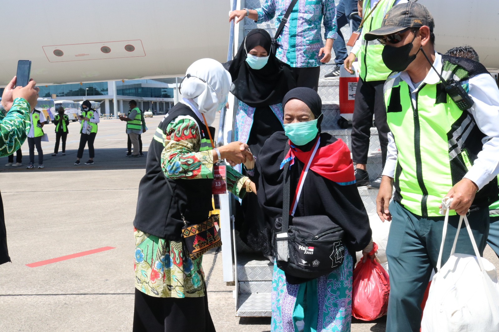 Kedatangan Kloter 17 Tutup Operasional Pemulangan Jemaah Haji Kalsel dan Kalteng
