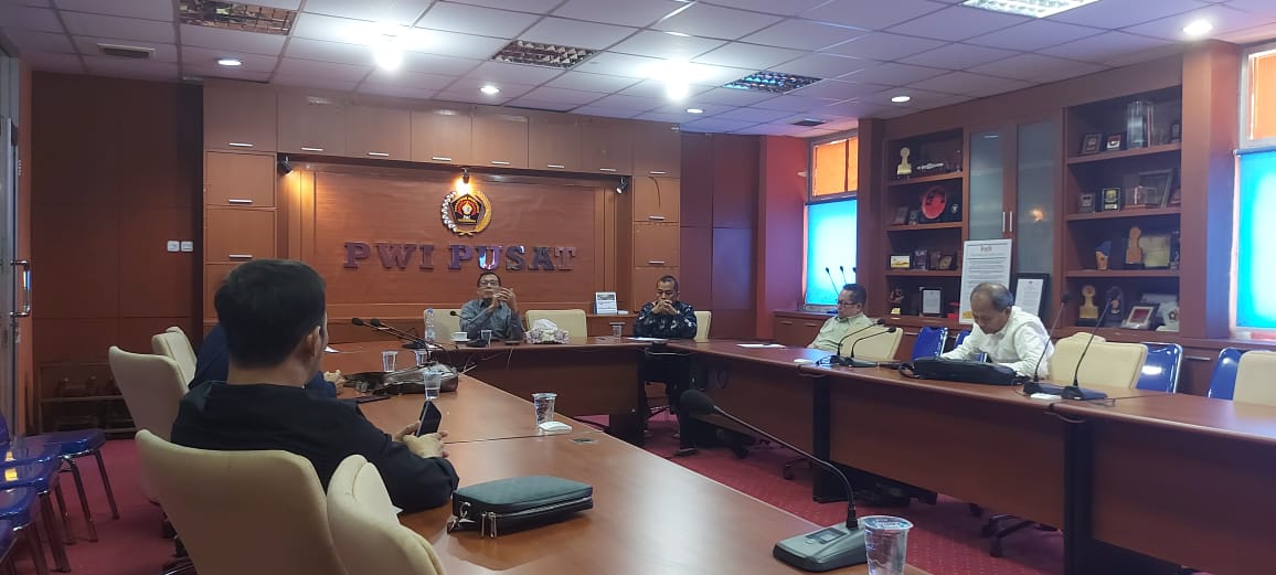 Hendry Ch Bangun Prioritaskan Program Pendidikan dan UKW