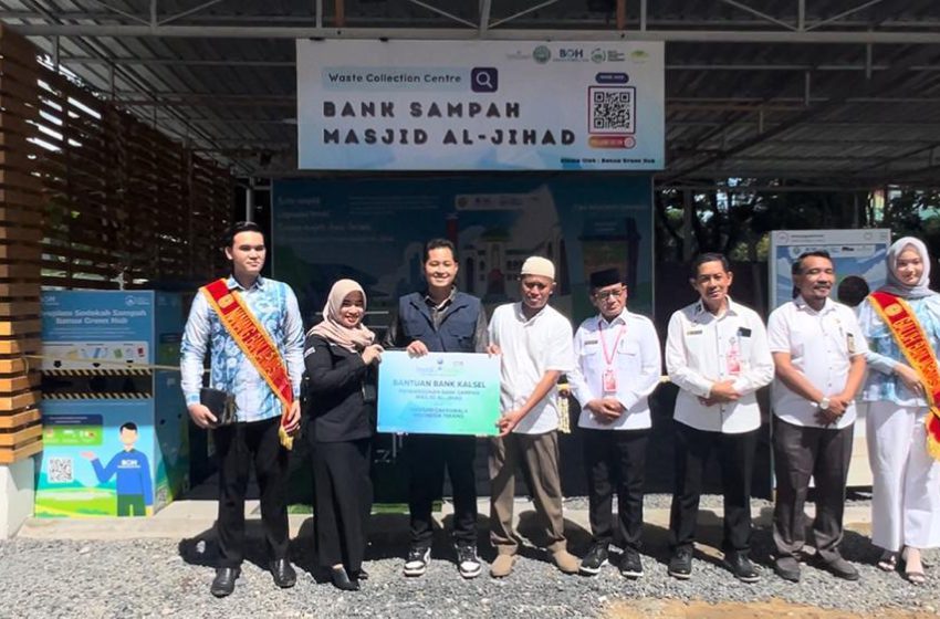  Peduli Lingkungan, Bank Kalsel Beri Bantuan Pembangunan Bank Sampah di Masjid Al Jihad Banjarmasin