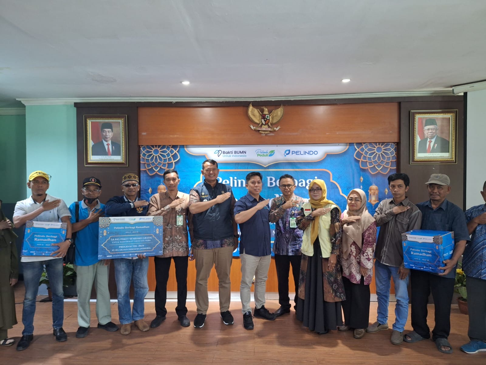 Program Berbagi Ramadan, Pelindo Sub Regional 3 Kalimantan Salurkan 1,3 M ke Masyarakat