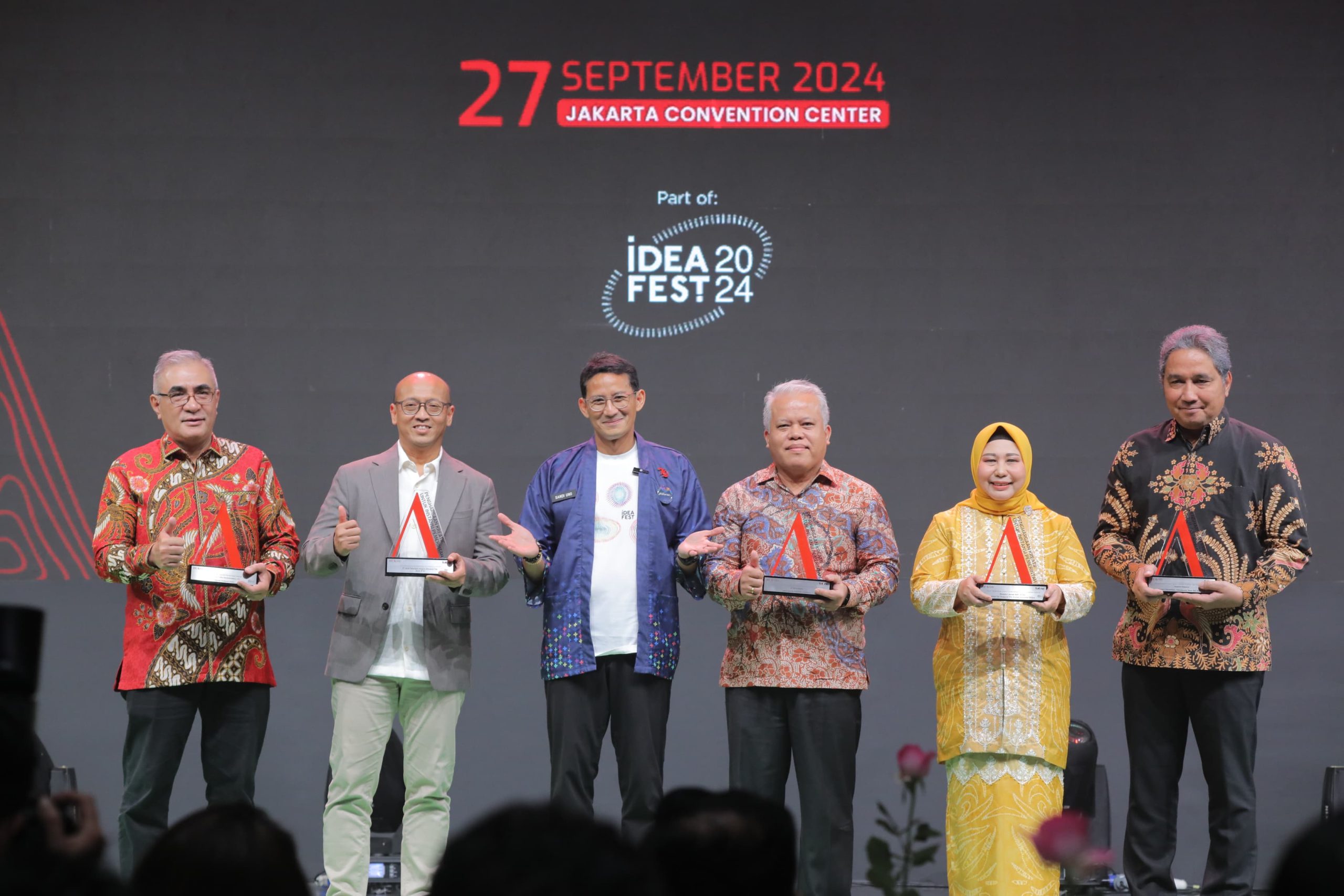 Raudatul Jannah Terpilih Sebagai Tokoh Perempuan Kreatif dan Berpengaruh di Kalsel