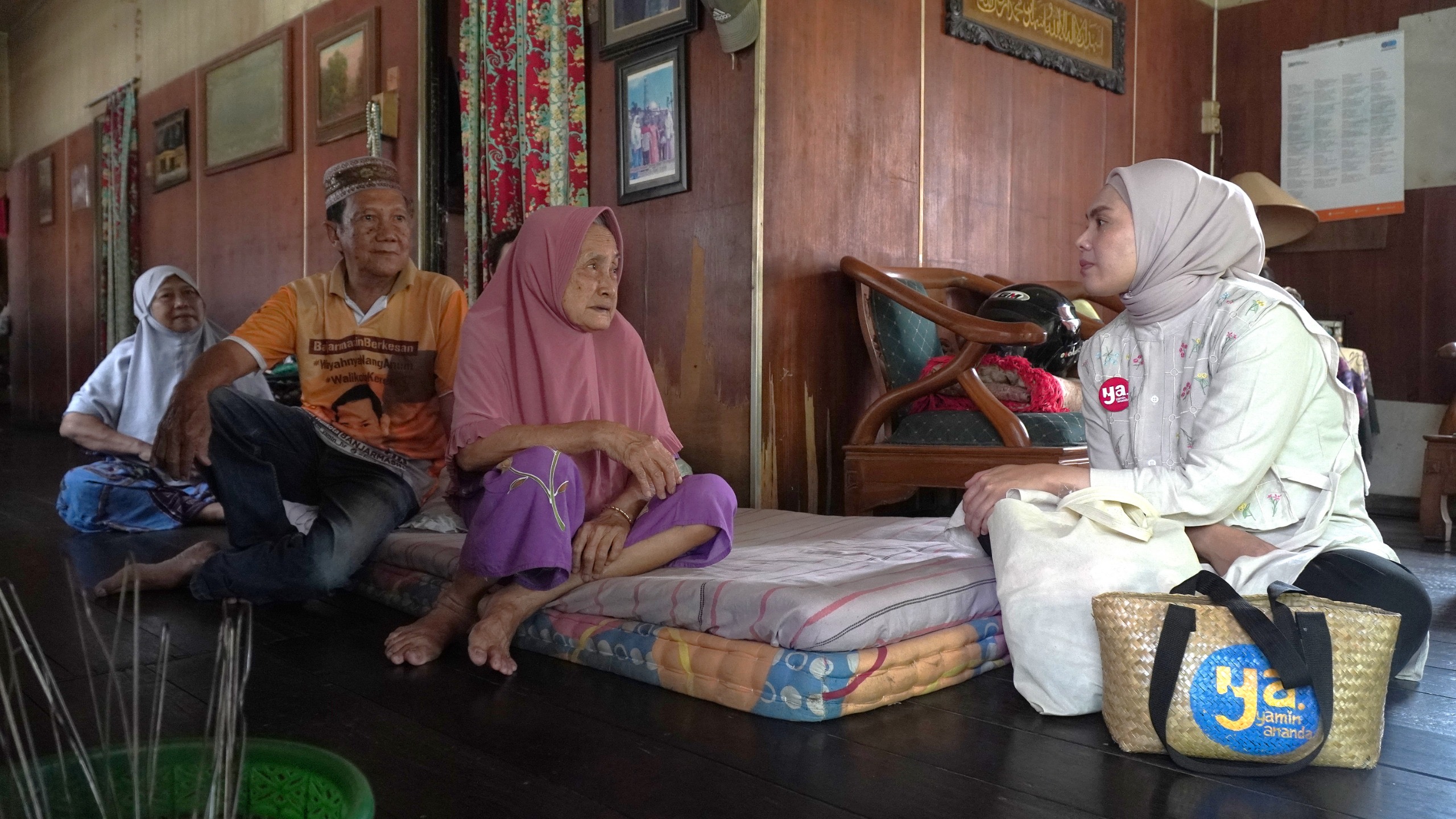 Hj Ananda Silahturahmi dan Melihat Warisan Budaya Banjar di Kawasan Sungai Jingah