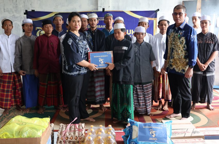  Imigrasi Berbagi, Kakanwil Ditjenim Kalsel Kunjungi Pondok Pesantren