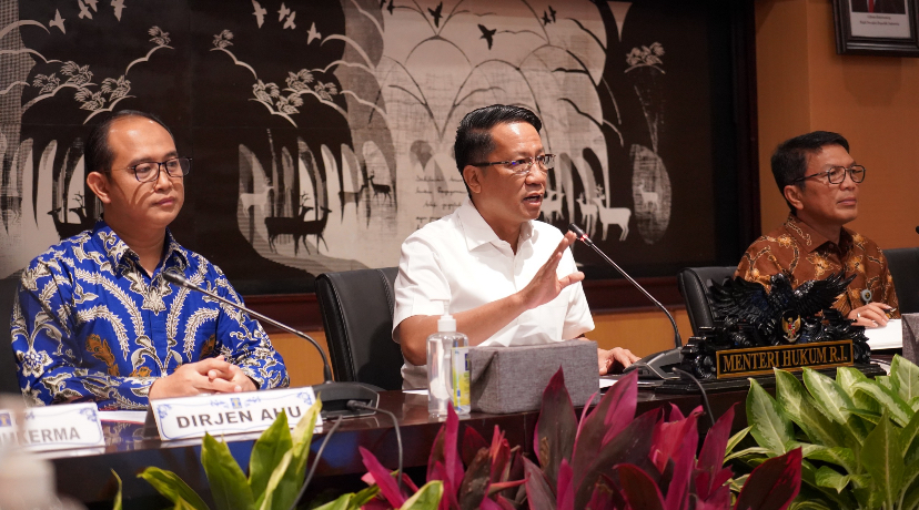  Menteri Hukum Tegaskan Paulus Tannos Masih Berkewarganegaraan Indonesia
