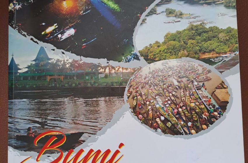  Buku Bumi Lambung Mangkurat – Bentangan Zamrud terbit di HPN 2025 Kalsel