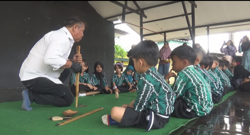  TK Cahaya Banua Barito Kuala Melakukan Kunjungan ke Taman Budaya Kalimantan Selatan