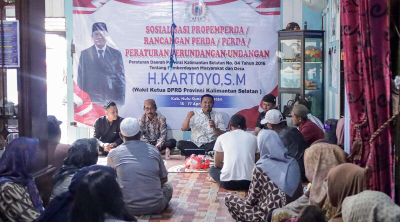  H Kartoyo Sosialisasi Perda Pemberdayaan Masyarakat di Desa Samuda